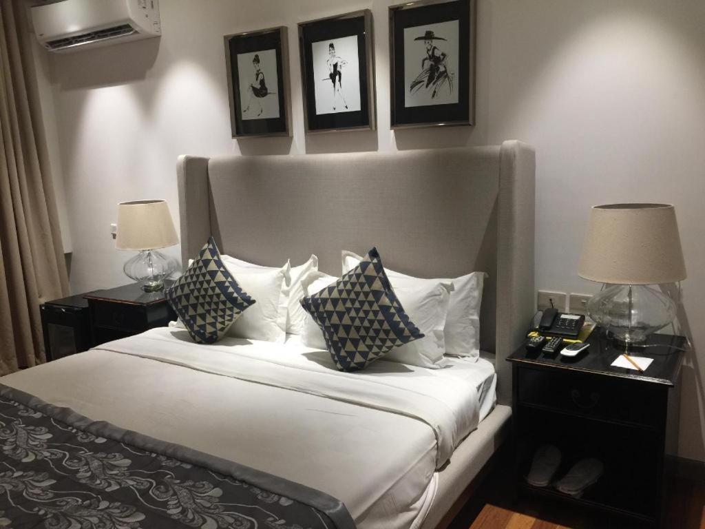 Avenue Suites Баколод Экстерьер фото