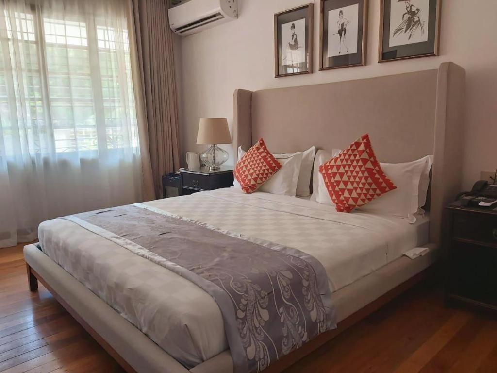 Avenue Suites Баколод Экстерьер фото